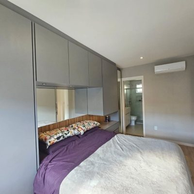 Casa em Condomínio com 101m², 3 quartos, 1 suíte, 2 garagens, no bairro Morro das Pedras em Florianópolis