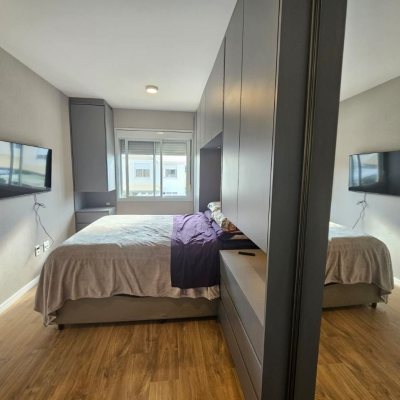 Casa em Condomínio com 101m², 3 quartos, 1 suíte, 2 garagens, no bairro Morro das Pedras em Florianópolis