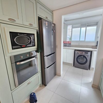 Casa em Condomínio com 101m², 3 quartos, 1 suíte, 2 garagens, no bairro Morro das Pedras em Florianópolis