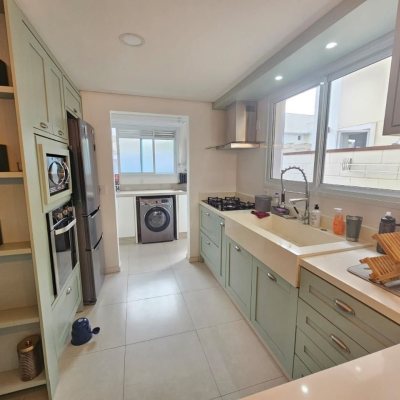 Casa em Condomínio com 101m², 3 quartos, 1 suíte, 2 garagens, no bairro Morro das Pedras em Florianópolis