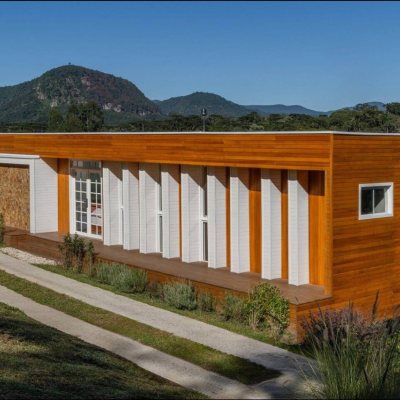 Casa Residencial com 78m², 2 suítes, 4 garagens, no bairro Rio do Leste em Urubici