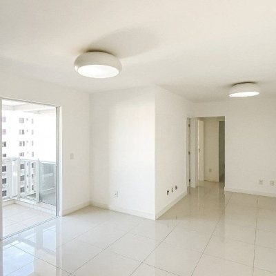 Apartamentos com 95m², 3 quartos, 1 suíte, 2 garagens, no bairro Agronômica em Florianópolis