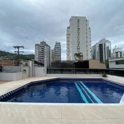 Apartamentos com 157m², 3 quartos, 3 suítes, 2 garagens, no bairro Centro em Florianópolis