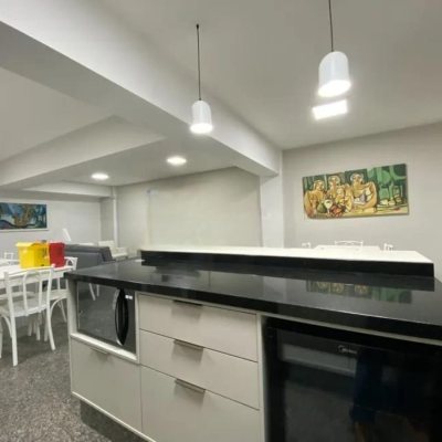 Apartamentos com 157m², 3 quartos, 3 suítes, 2 garagens, no bairro Centro em Florianópolis