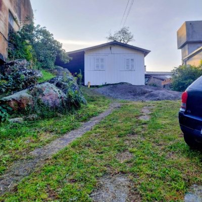 Terreno Comercial/Residencial com 517m², no bairro Canasvieiras em Florianópolis