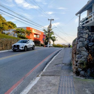 Terreno Comercial/Residencial com 517m², no bairro Canasvieiras em Florianópolis