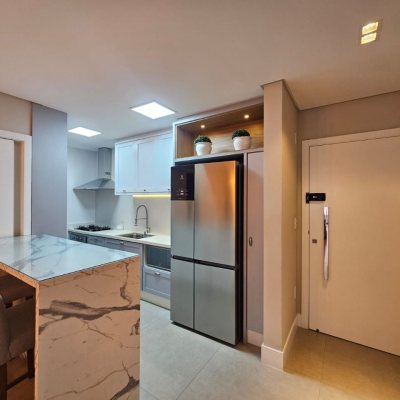 Apartamentos com 107m², 3 quartos, 1 suíte, 2 garagens, no bairro Campinas em São José