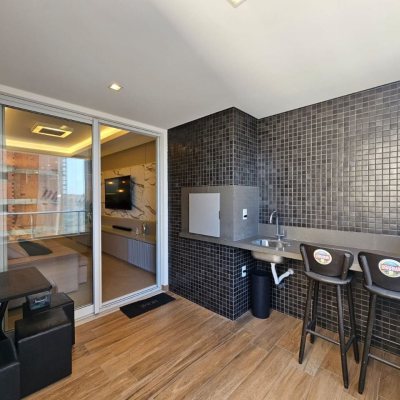 Apartamentos com 107m², 3 quartos, 1 suíte, 2 garagens, no bairro Campinas em São José