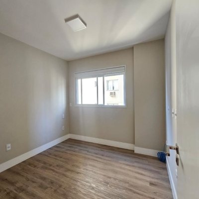 Apartamentos com 107m², 3 quartos, 1 suíte, 2 garagens, no bairro Campinas em São José