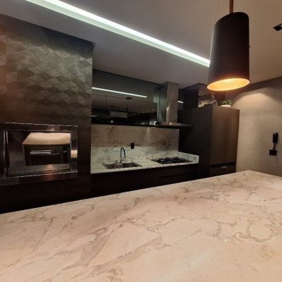 Apartamentos com 107m², 3 quartos, 1 suíte, 2 garagens, no bairro Campinas em São José