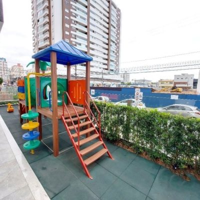 Apartamentos com 107m², 3 quartos, 1 suíte, 2 garagens, no bairro Campinas em São José