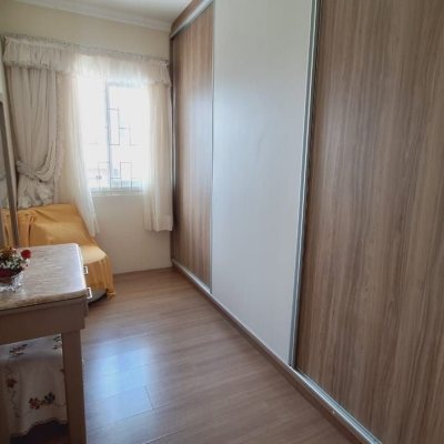 Casa Residencial com 185m², 4 quartos, 1 suíte, 2 garagens, no bairro Capoeiras em Florianópolis