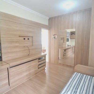 Casa Residencial com 185m², 4 quartos, 1 suíte, 2 garagens, no bairro Capoeiras em Florianópolis