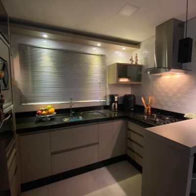 Sobrado Residencial com 92m², 3 quartos, 1 garagem, no bairro Forquilhas em São José