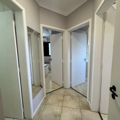 Apartamentos com 81m², 3 quartos, 1 suíte, 2 garagens, no bairro Centro em Florianópolis