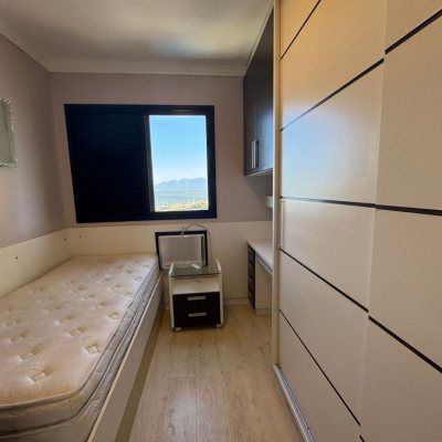 Apartamentos com 81m², 3 quartos, 1 suíte, 2 garagens, no bairro Centro em Florianópolis