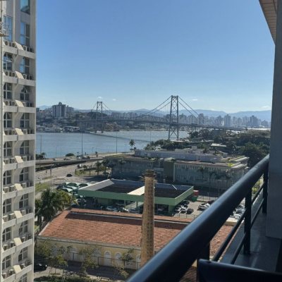 Apartamentos com 81m², 3 quartos, 1 suíte, 2 garagens, no bairro Centro em Florianópolis