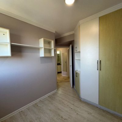 Apartamentos com 81m², 3 quartos, 1 suíte, 2 garagens, no bairro Centro em Florianópolis