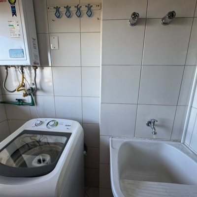 Apartamentos com 81m², 3 quartos, 1 suíte, 2 garagens, no bairro Centro em Florianópolis