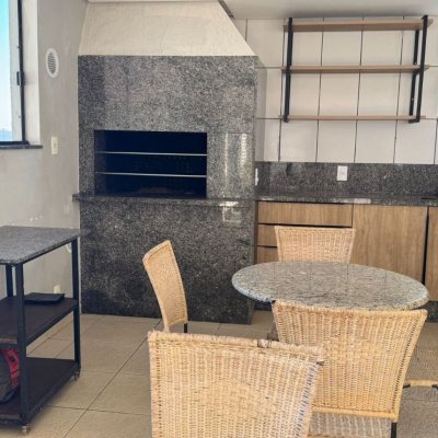 Apartamentos com 81m², 3 quartos, 1 suíte, 2 garagens, no bairro Centro em Florianópolis