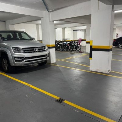 Apartamentos com 81m², 3 quartos, 1 suíte, 2 garagens, no bairro Centro em Florianópolis