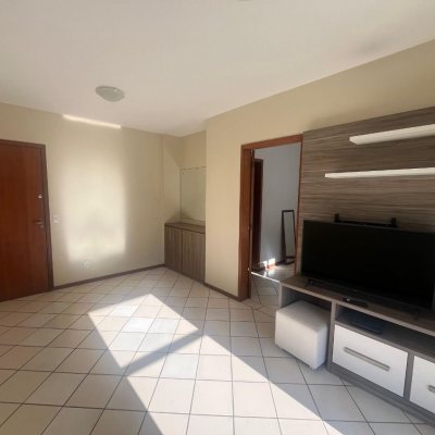 Apartamentos com 45m², 1 quarto (sendo 1 suíte), 1 garagem, no bairro Carvoeira em Florianópolis