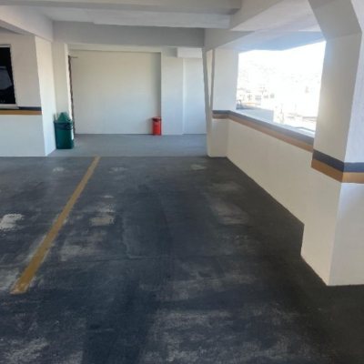 Apartamentos com 45m², 1 quarto (sendo 1 suíte), 1 garagem, no bairro Carvoeira em Florianópolis