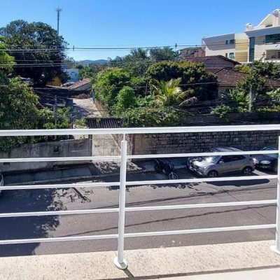 Casa Residencial com 322m², 3 quartos, 3 suítes, 2 garagens, no bairro Lagoa da Conceição em Florianópolis