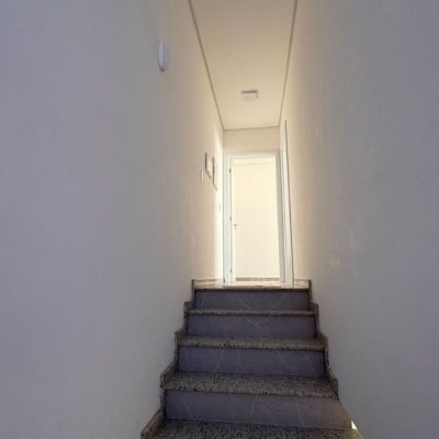 Casa Residencial com 110m², 2 quartos, 2 suítes, 2 garagens, no bairro Ingleses do Rio Vermelho em Florianópolis