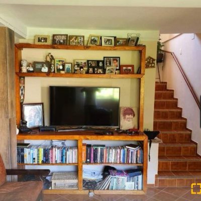 Casa Residencial com 87m², 3 quartos, 2 suítes, 5 garagens, no bairro Agronômica em Florianópolis