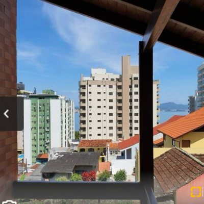 Casa Residencial com 87m², 3 quartos, 2 suítes, 5 garagens, no bairro Agronômica em Florianópolis