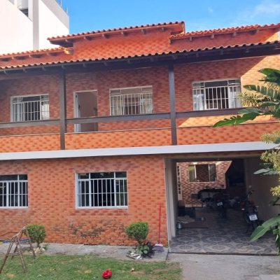 Casa Residencial com 87m², 3 quartos, 2 suítes, 5 garagens, no bairro Agronômica em Florianópolis