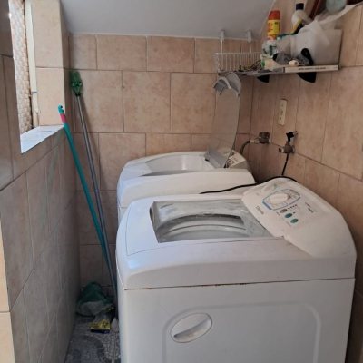 Casa Residencial com 87m², 3 quartos, 2 suítes, 5 garagens, no bairro Agronômica em Florianópolis