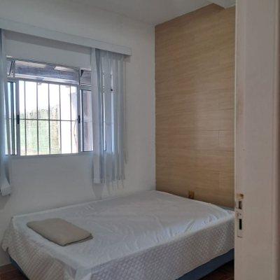 Casa Residencial com 87m², 3 quartos, 2 suítes, 5 garagens, no bairro Agronômica em Florianópolis