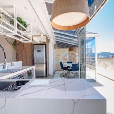 Apartamentos com 180m², 3 quartos, 3 suítes, 3 garagens, no bairro Estreito em Florianópolis