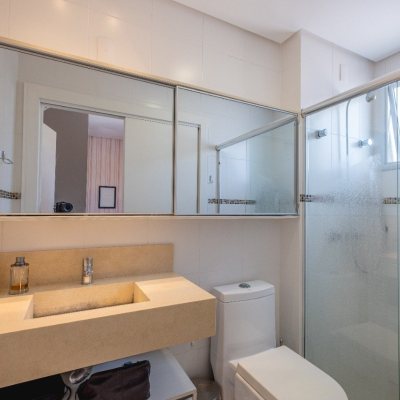 Apartamentos com 180m², 3 quartos, 3 suítes, 3 garagens, no bairro Estreito em Florianópolis