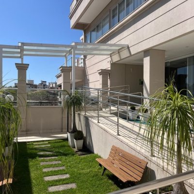 Apartamentos com 180m², 3 quartos, 3 suítes, 3 garagens, no bairro Estreito em Florianópolis