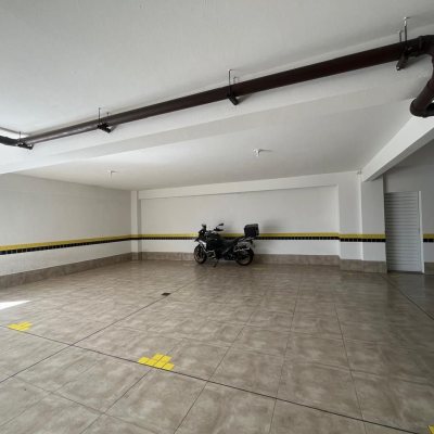 Apartamentos com 180m², 3 quartos, 3 suítes, 3 garagens, no bairro Estreito em Florianópolis