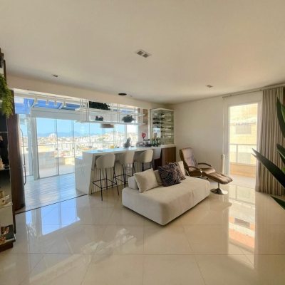 Apartamentos com 180m², 3 quartos, 3 suítes, 3 garagens, no bairro Estreito em Florianópolis