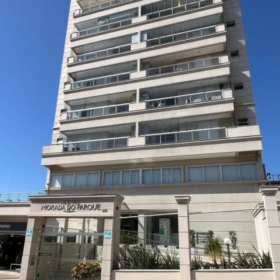 Apartamentos com 180m², 3 quartos, 3 suítes, 3 garagens, no bairro Estreito em Florianópolis