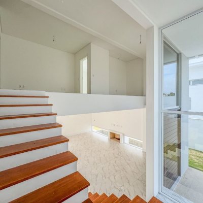 Casa Residencial com 450m², 4 quartos, 4 suítes, 4 garagens, no bairro Jurerê Internacional em Florianópolis