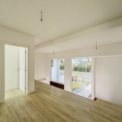 Casa Residencial com 450m², 4 quartos, 4 suítes, 4 garagens, no bairro Jurerê Internacional em Florianópolis