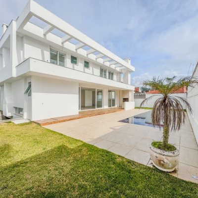 Casa Residencial com 450m², 4 quartos, 4 suítes, 4 garagens, no bairro Jurerê Internacional em Florianópolis