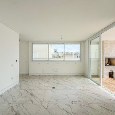 Casa Residencial com 450m², 4 quartos, 4 suítes, 4 garagens, no bairro Jurerê Internacional em Florianópolis