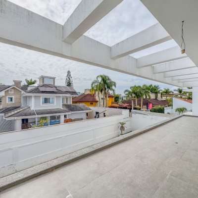 Casa Residencial com 450m², 4 quartos, 4 suítes, 4 garagens, no bairro Jurerê Internacional em Florianópolis
