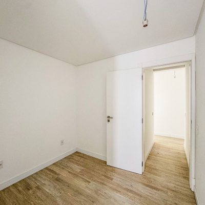 Casa Residencial com 450m², 4 quartos, 4 suítes, 4 garagens, no bairro Jurerê Internacional em Florianópolis