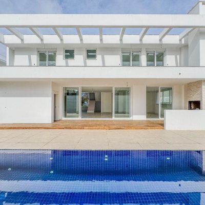 Casa Residencial com 450m², 4 quartos, 4 suítes, 4 garagens, no bairro Jurerê Internacional em Florianópolis
