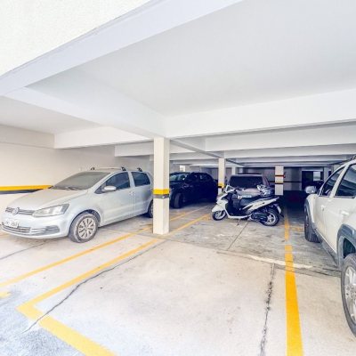 Apartamentos com 122m², 3 quartos, 1 suíte, 1 garagem, no bairro Centro em Florianópolis