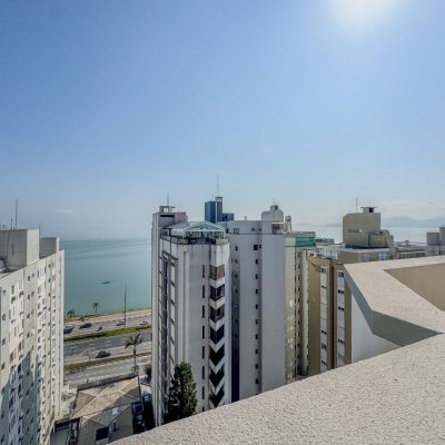 Apartamentos com 122m², 3 quartos, 1 suíte, 1 garagem, no bairro Centro em Florianópolis