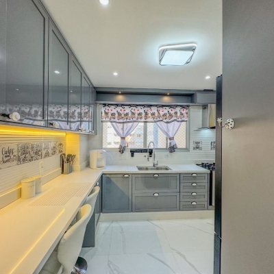 Apartamentos com 122m², 3 quartos, 1 suíte, 1 garagem, no bairro Centro em Florianópolis